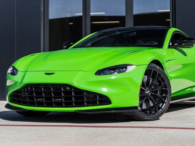 2022 Aston Martin Vantage Base