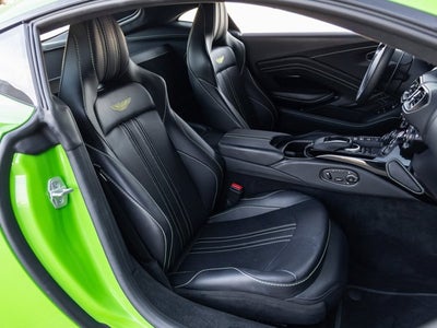 2022 Aston Martin Vantage Base