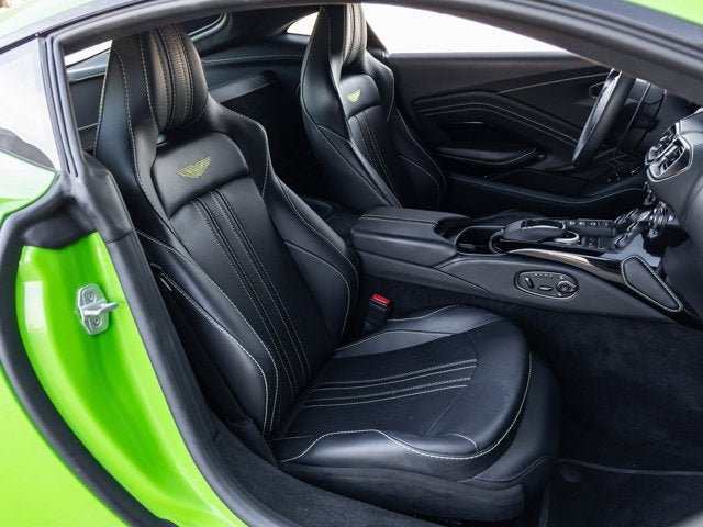 2022 Aston Martin Vantage Base