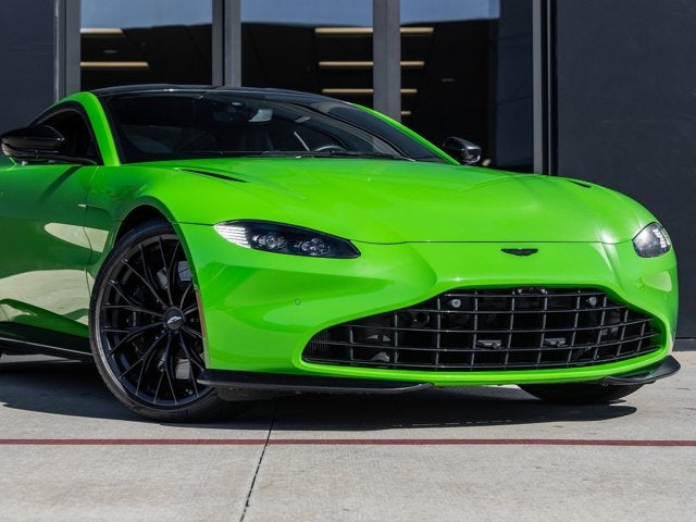 2022 Aston Martin Vantage Base