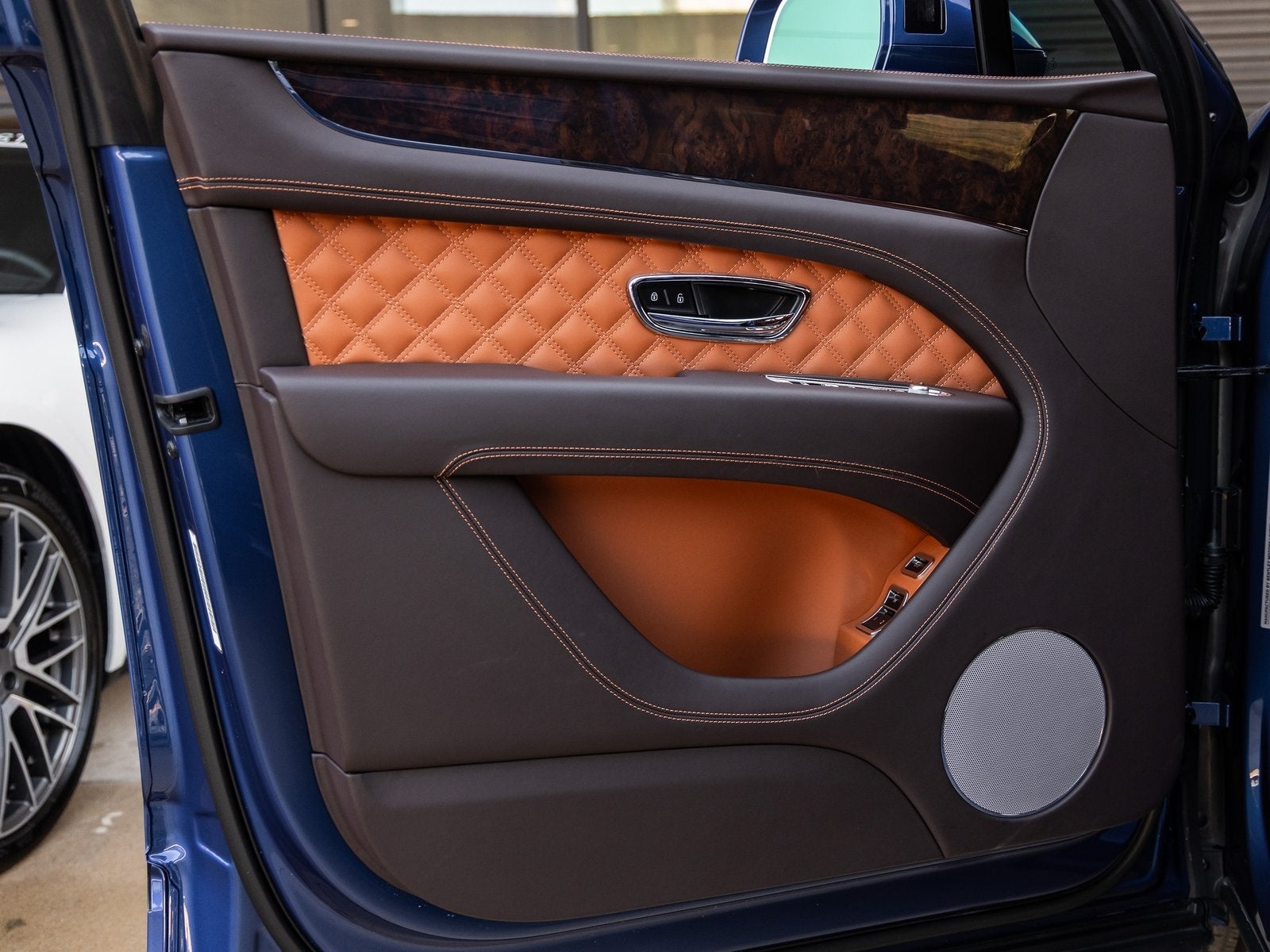 2023 Bentley Bentayga Base