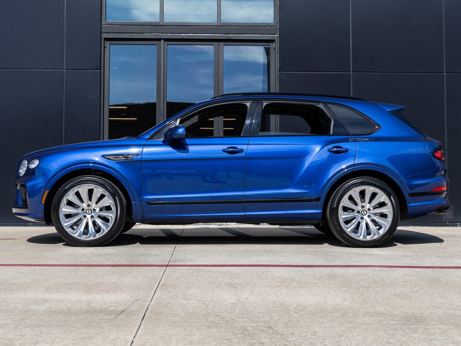 2023 Bentley Bentayga Base