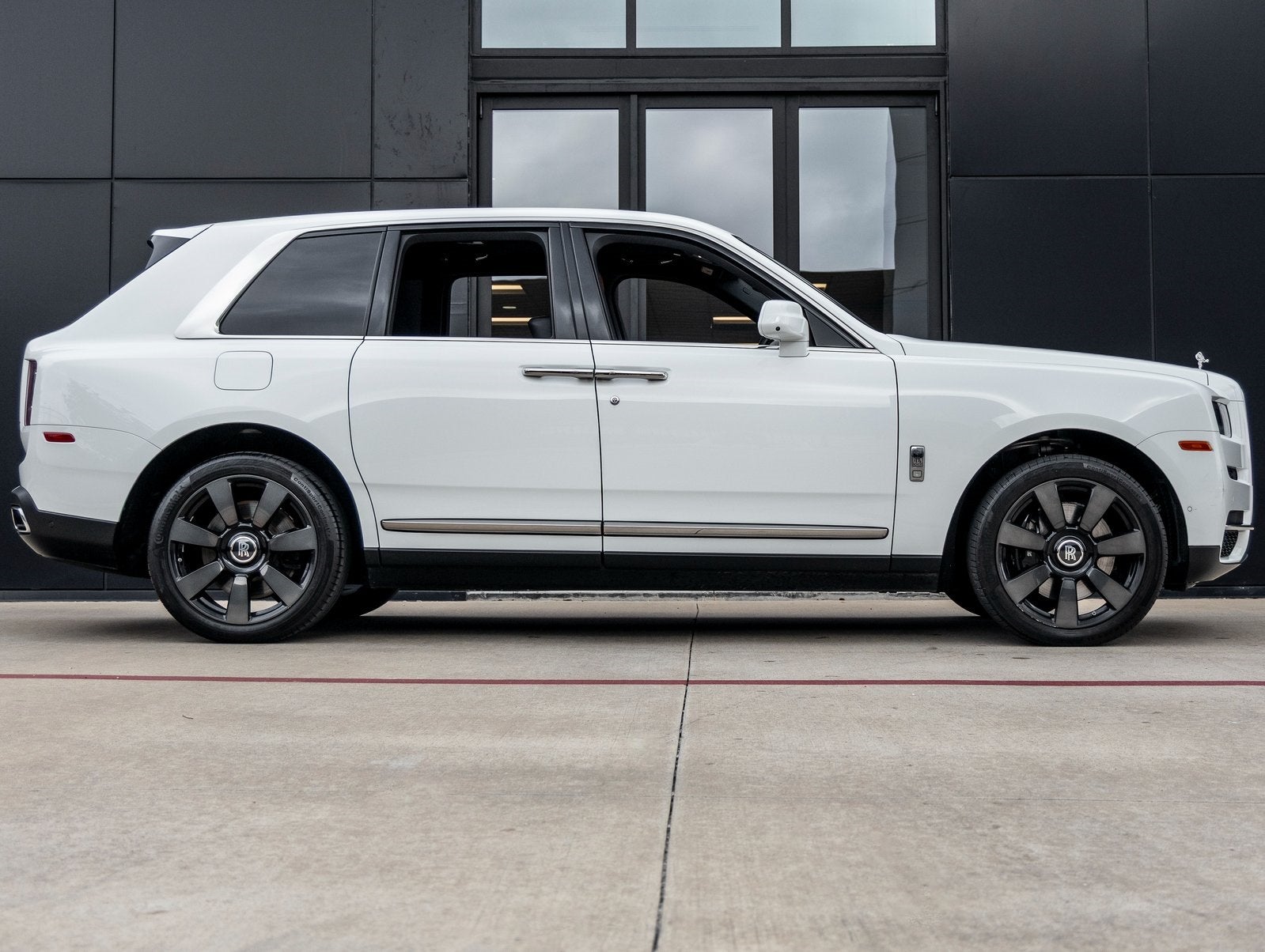 2022 Rolls-Royce Cullinan Base