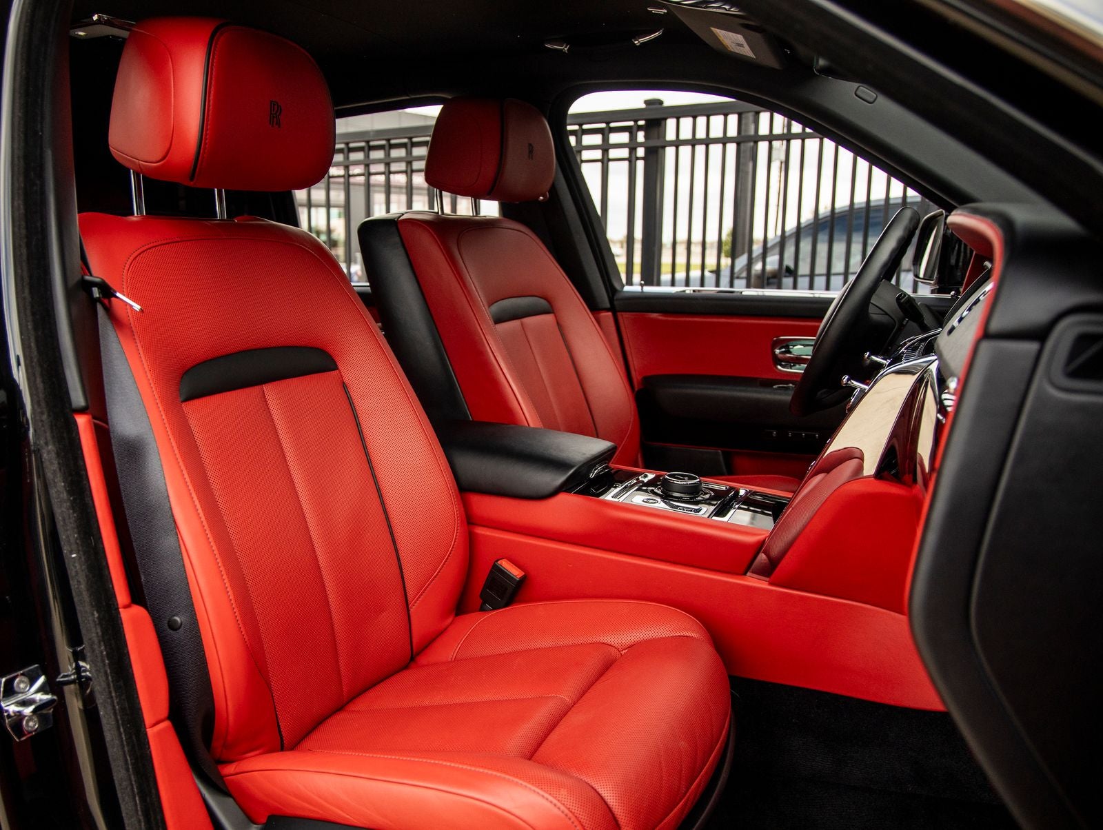 2021 Rolls-Royce Cullinan Base