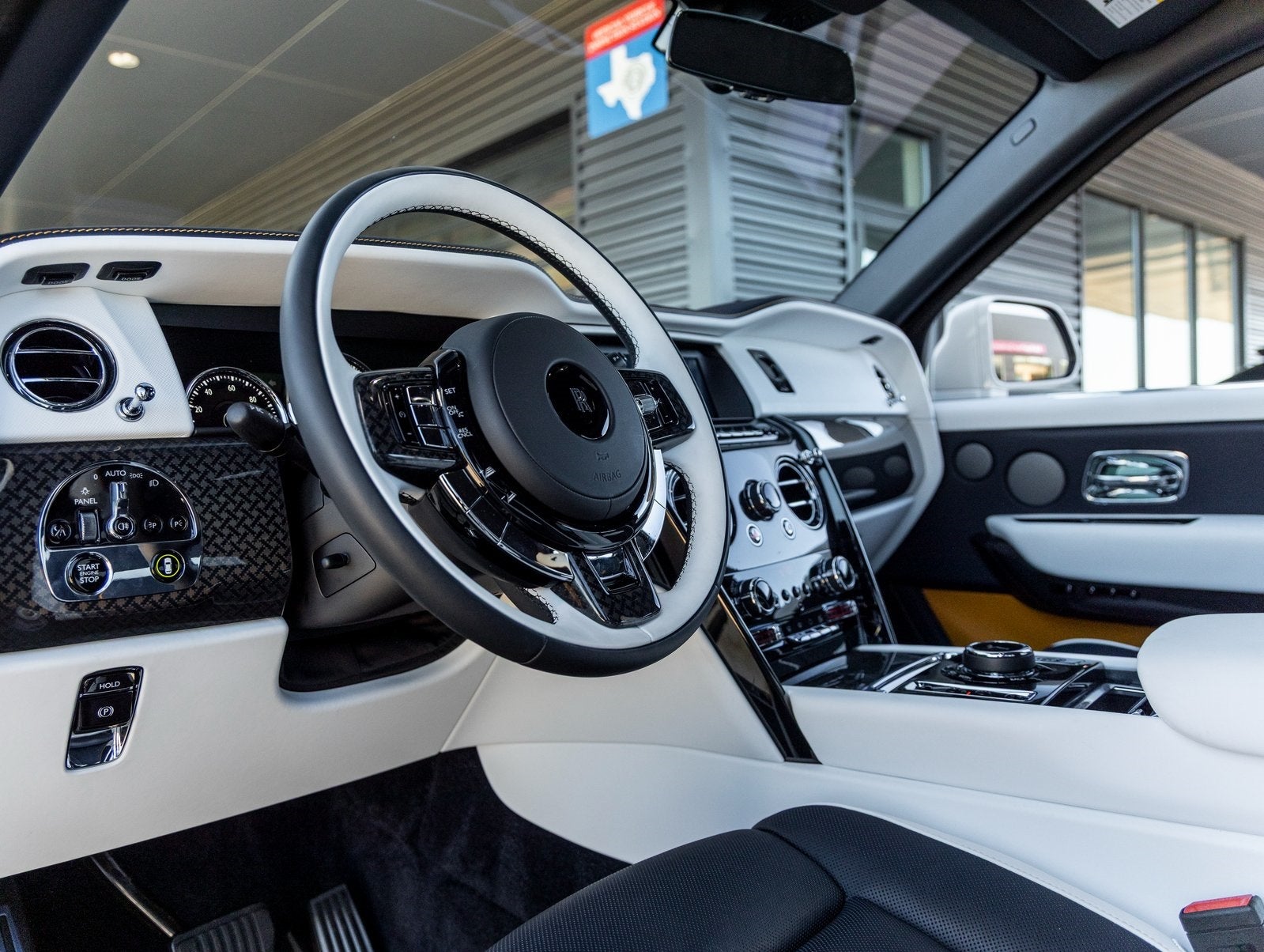 2024 Rolls-Royce Black Badge Cullinan Black Badge