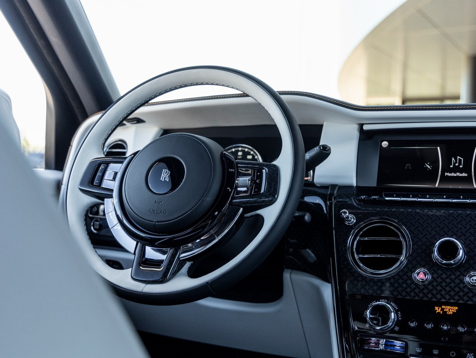 2024 Rolls-Royce Black Badge Cullinan Black Badge