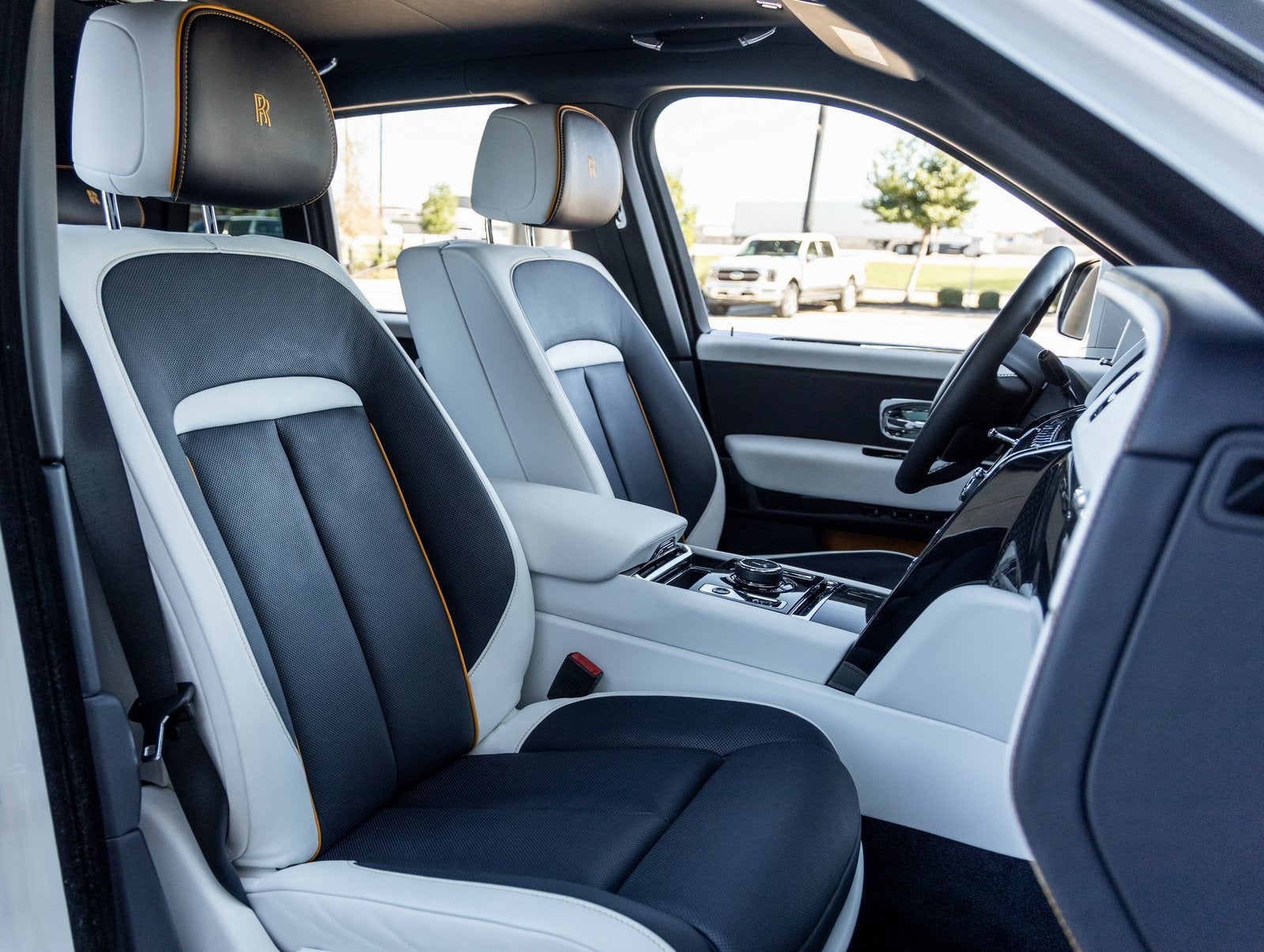 2024 Rolls-Royce Black Badge Cullinan Black Badge