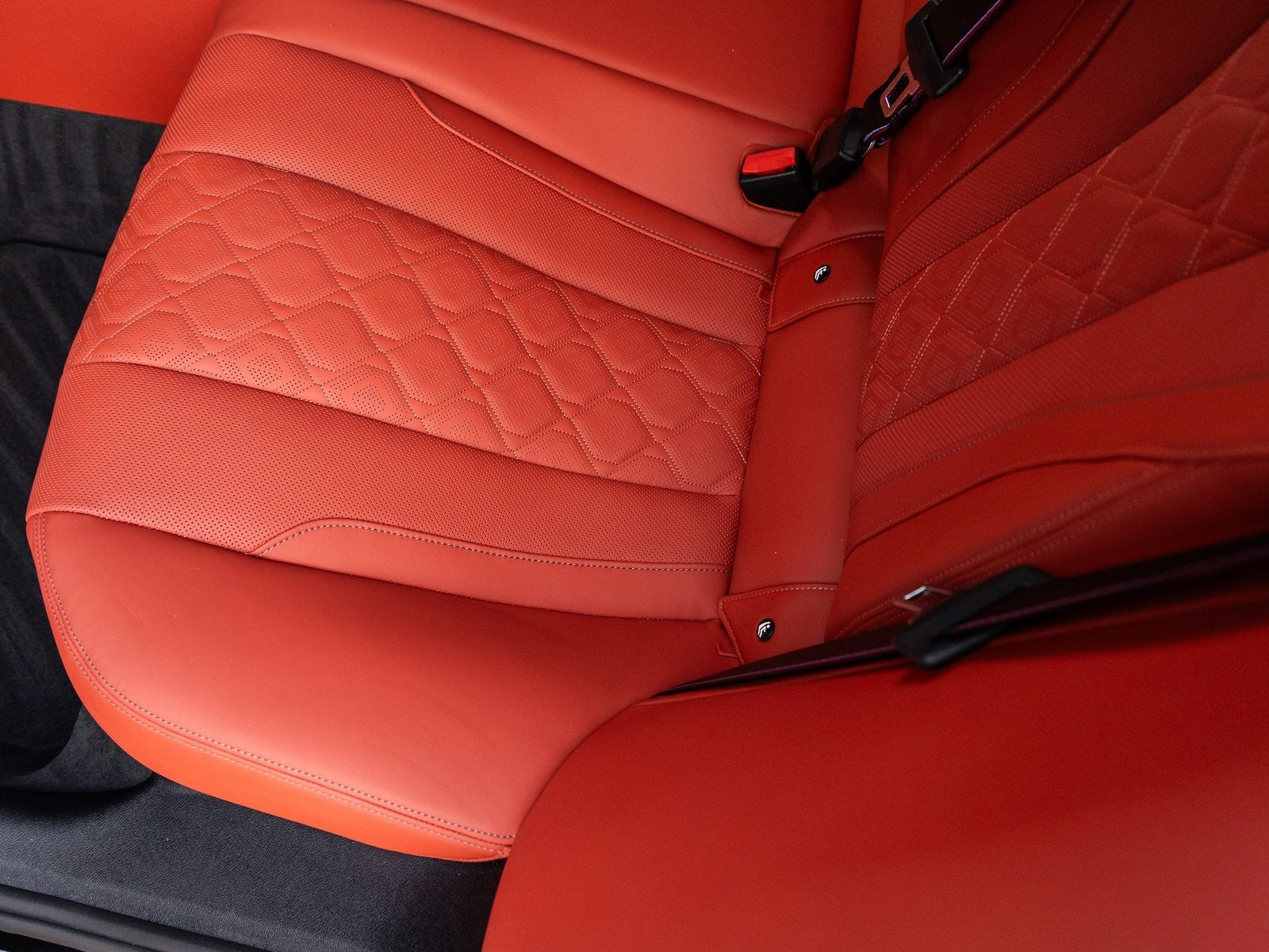 2025 BMW M8 Competition