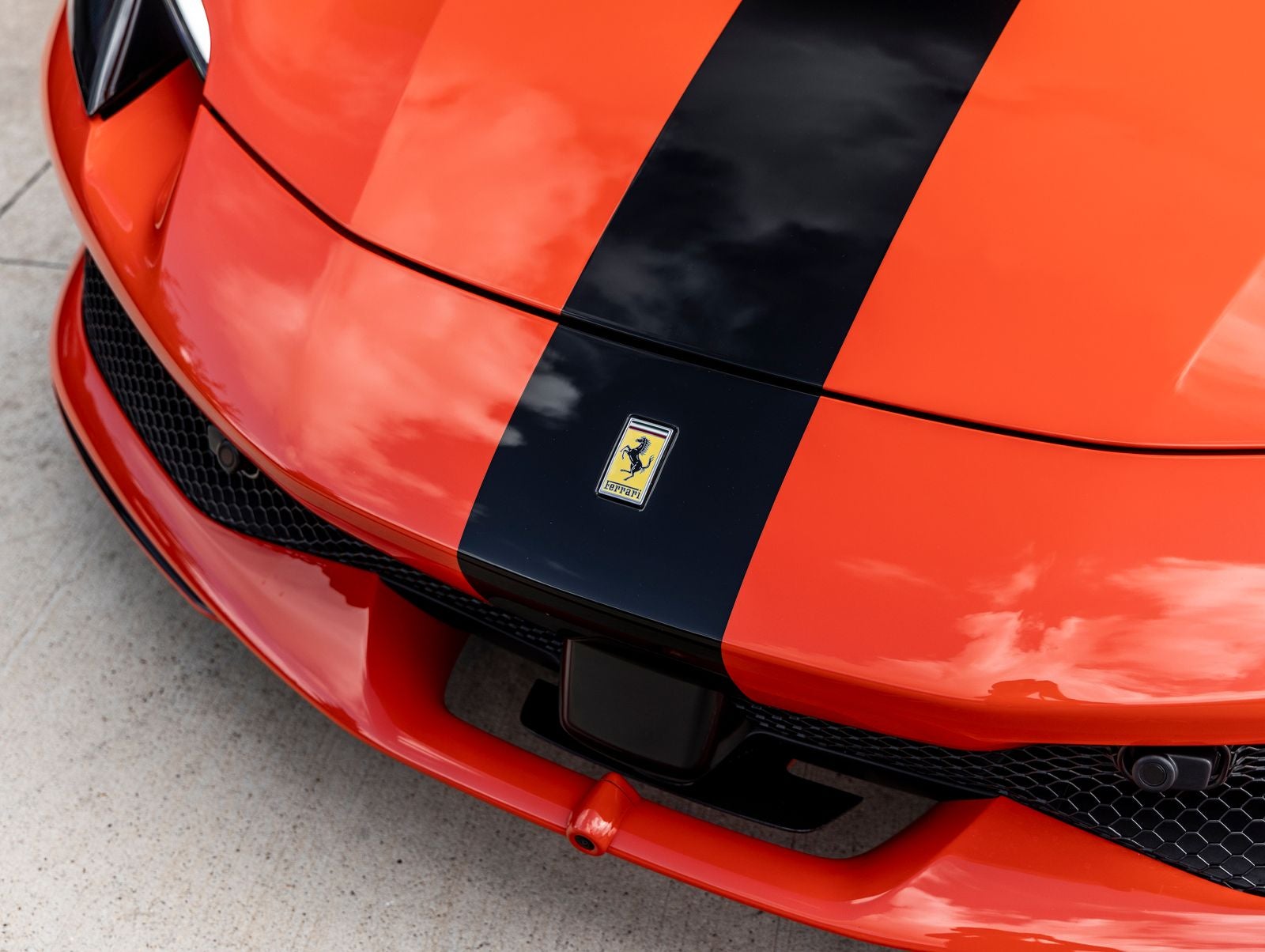 2024 Ferrari 296 GTS Base
