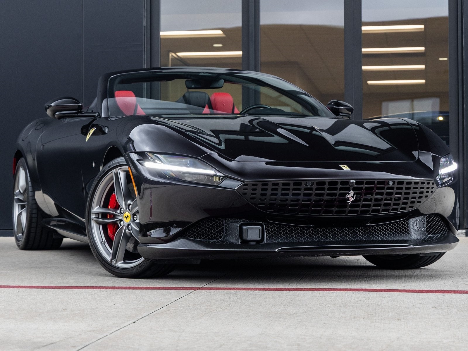 2024 Ferrari Roma Base