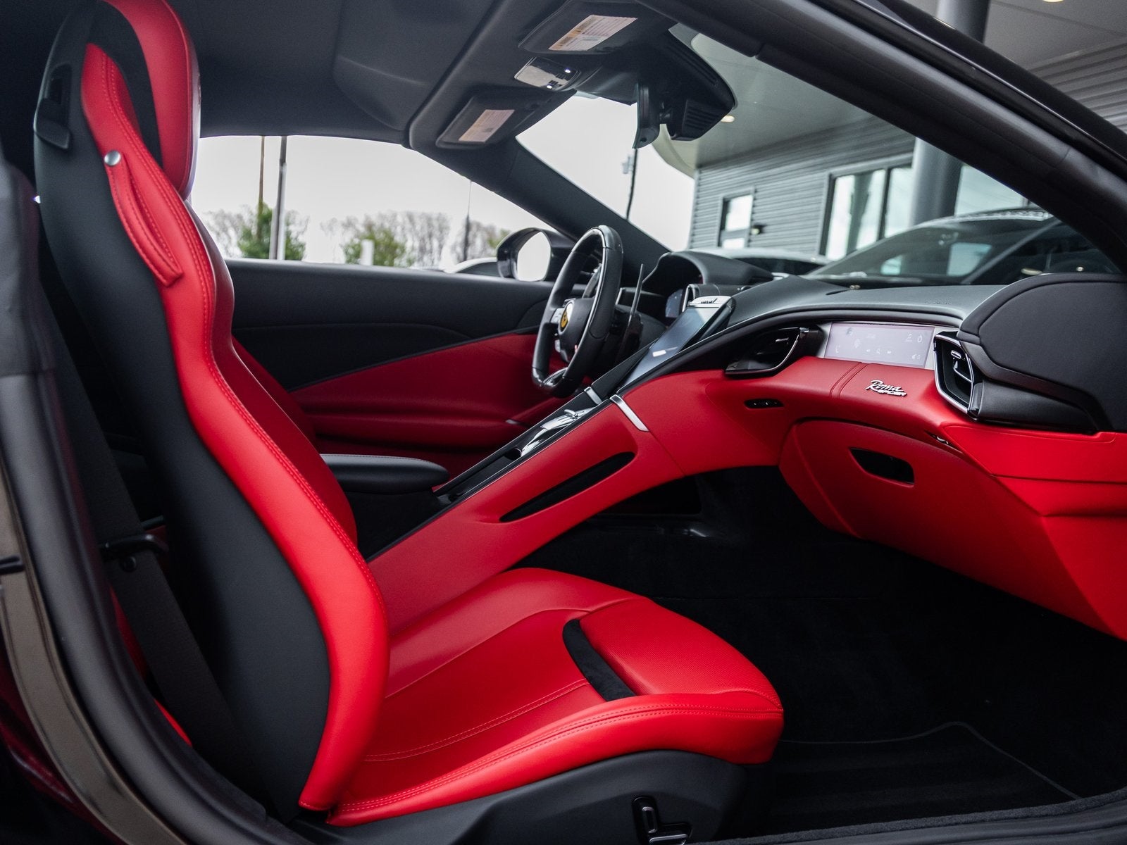 2024 Ferrari Roma Base