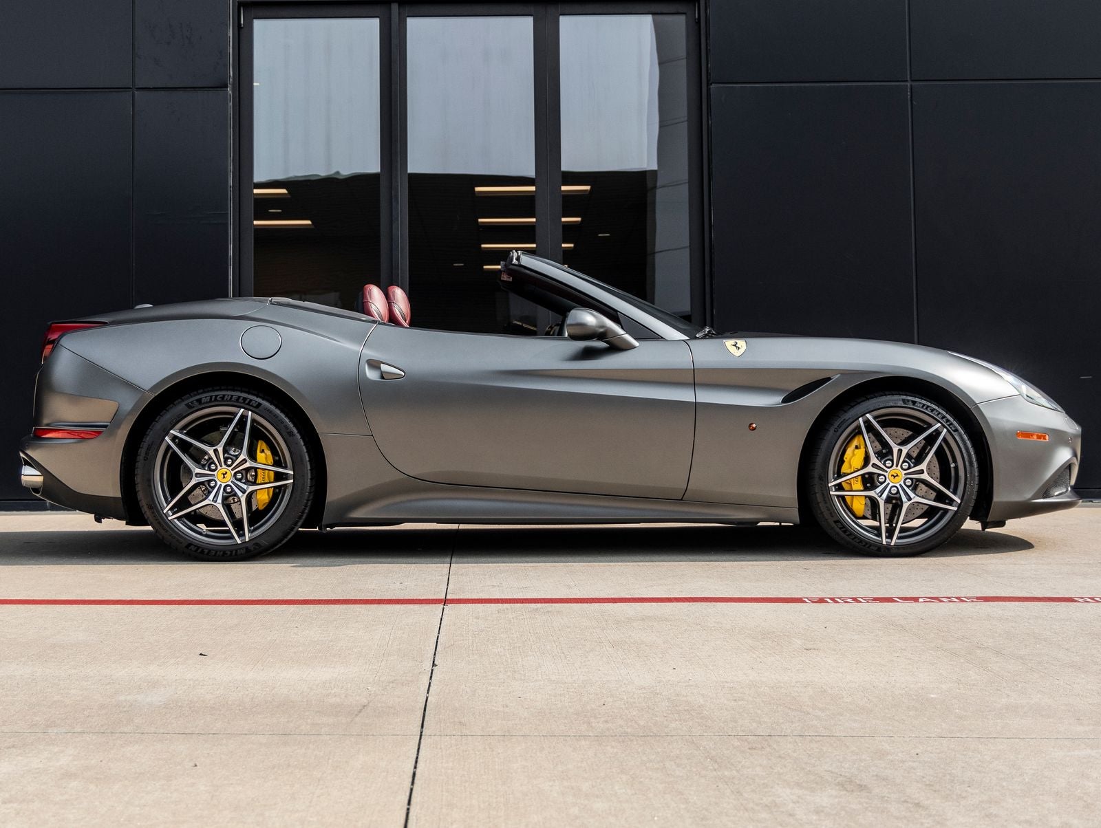 2016 Ferrari California T