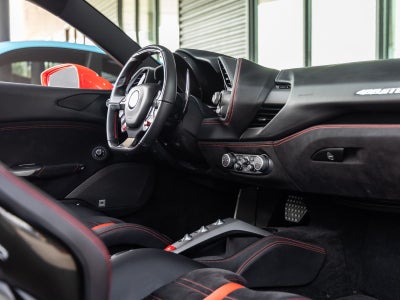 2017 Ferrari 488 GTB Base
