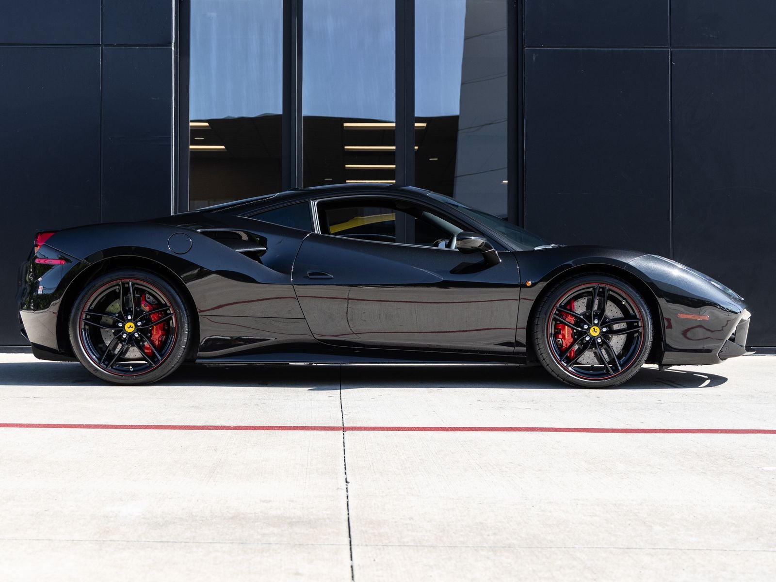 2017 Ferrari 488 GTB Base