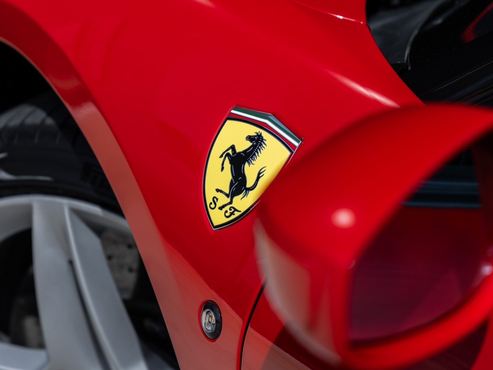 2020 Ferrari F8 Tributo Base