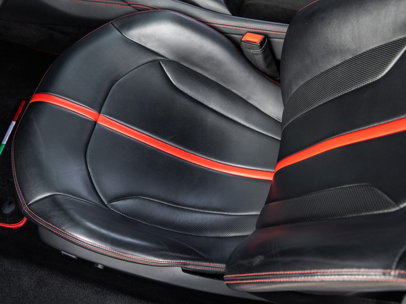 2020 Ferrari F8 Tributo Base