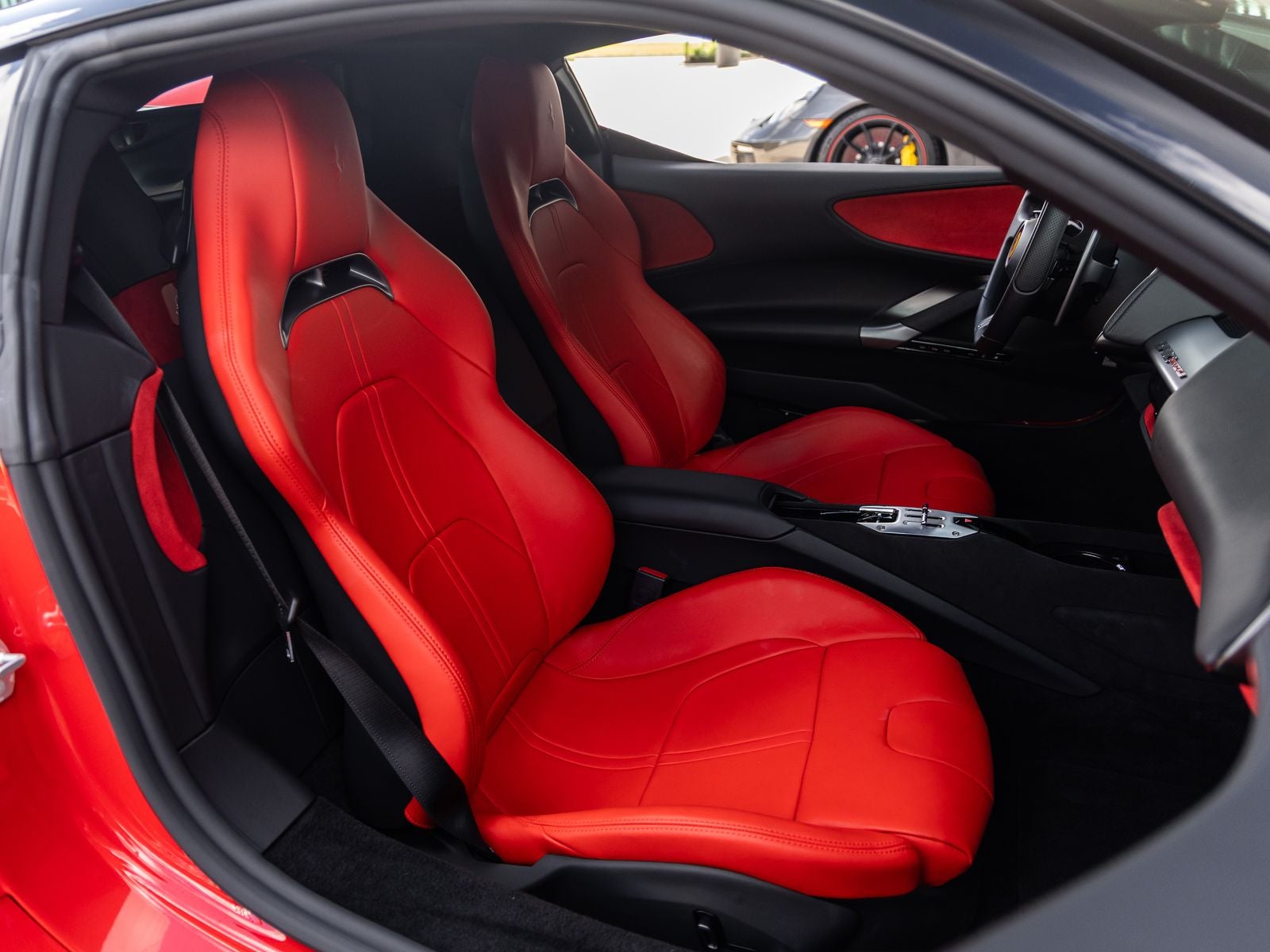 2022 Ferrari SF90 Stradale Base