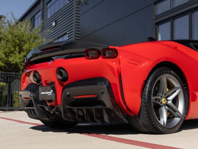 2023 Ferrari SF90 Stradale Base
