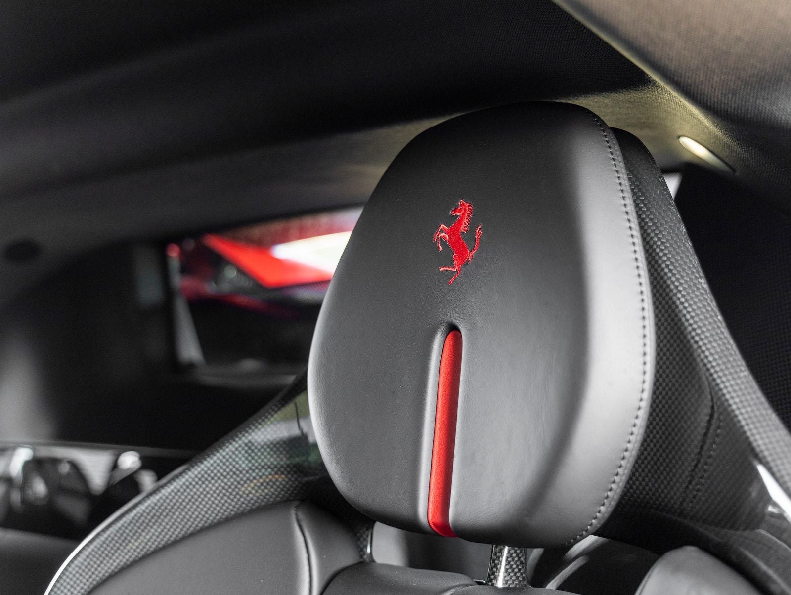 2023 Ferrari SF90 Stradale Base