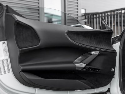 2023 Ferrari SF90 Stradale Base