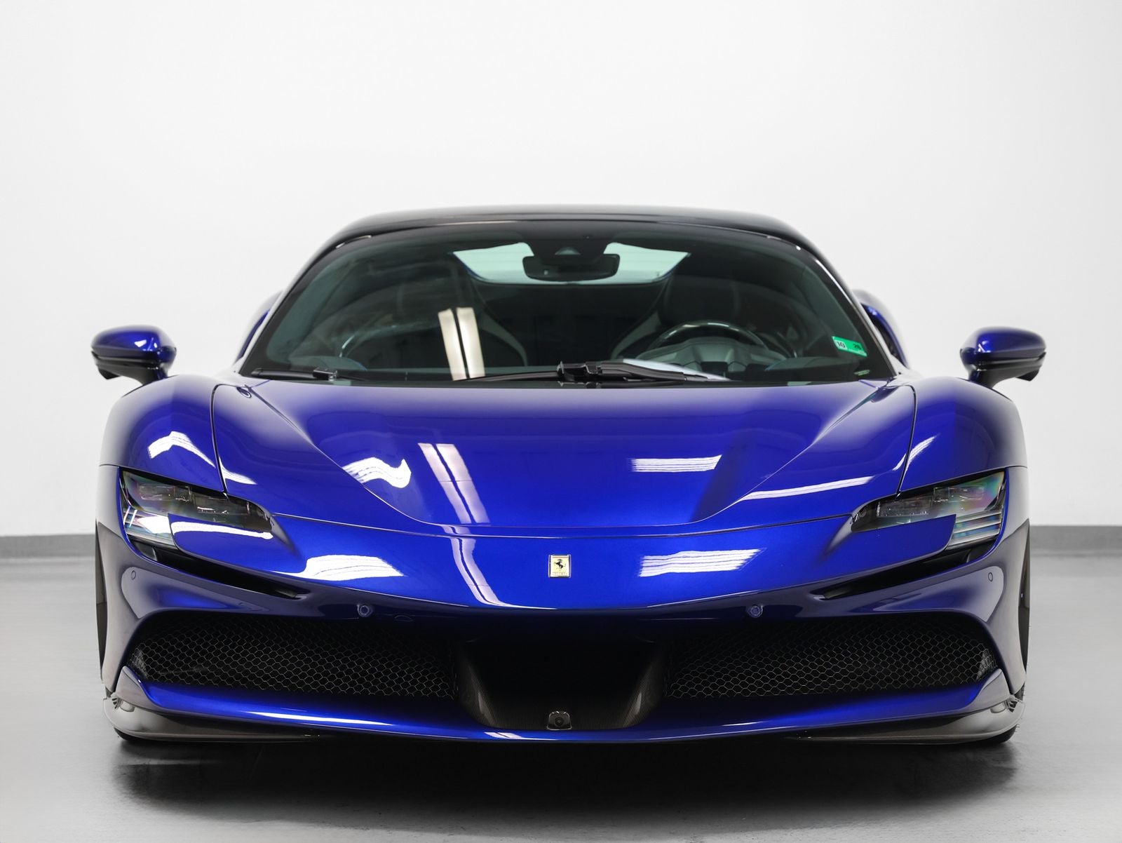 2022 Ferrari SF90 Spider Base