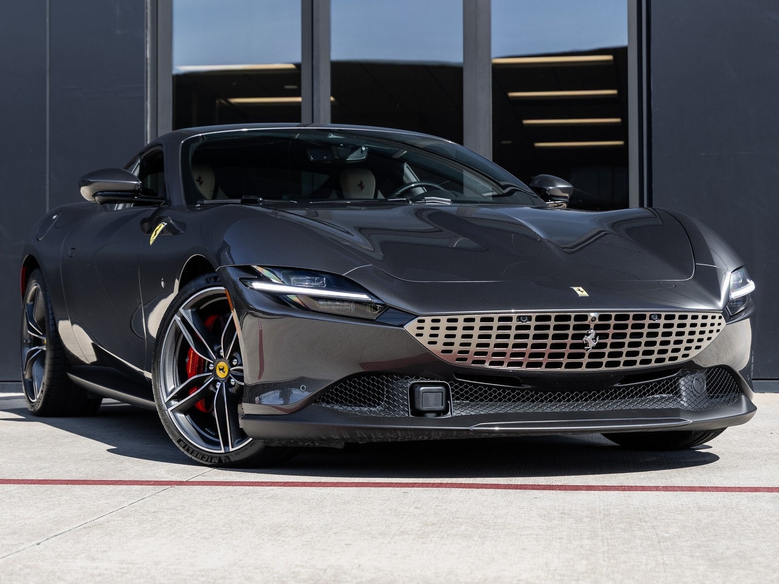 2022 Ferrari Roma Base