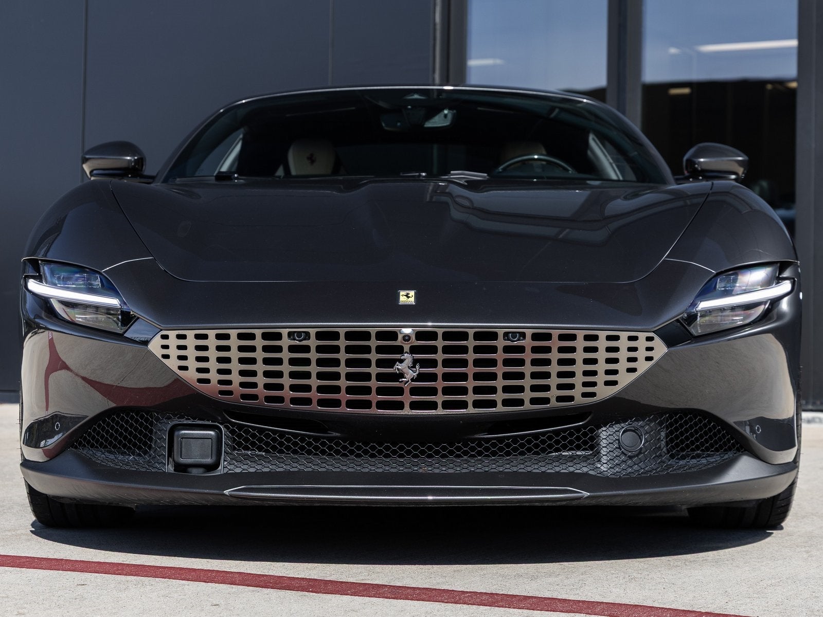 2022 Ferrari Roma Base