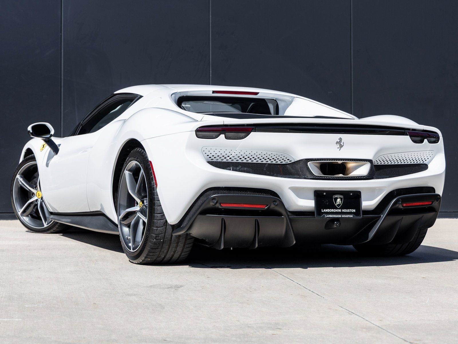 2022 Ferrari 296 GTB Base