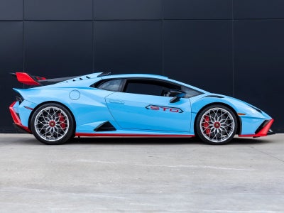 2024 Lamborghini Huracan STO Base