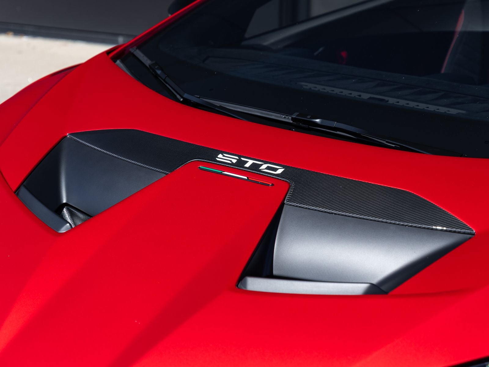 2022 Lamborghini Huracan STO Base