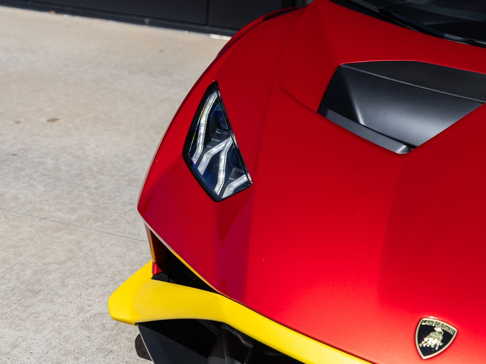 2022 Lamborghini Huracan STO Base