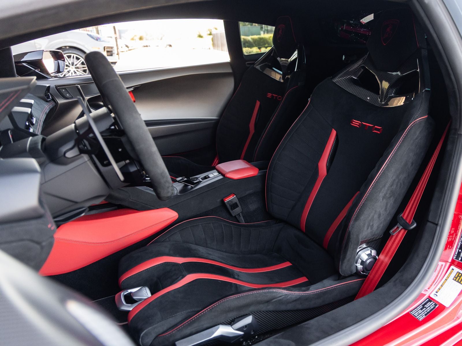 2022 Lamborghini Huracan STO Base