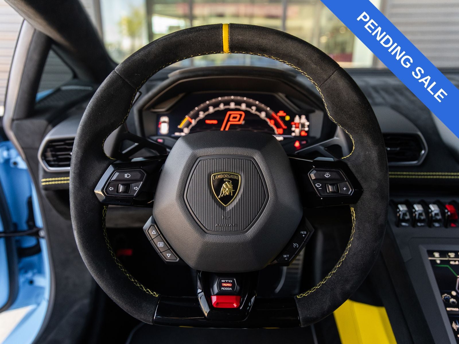 2024 Lamborghini Huracan STO Base