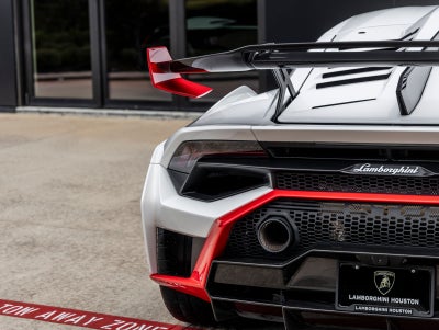 2022 Lamborghini Huracan STO Base