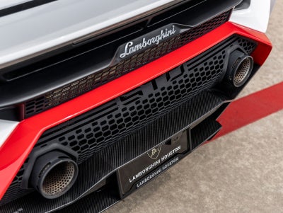 2022 Lamborghini Huracan STO Base