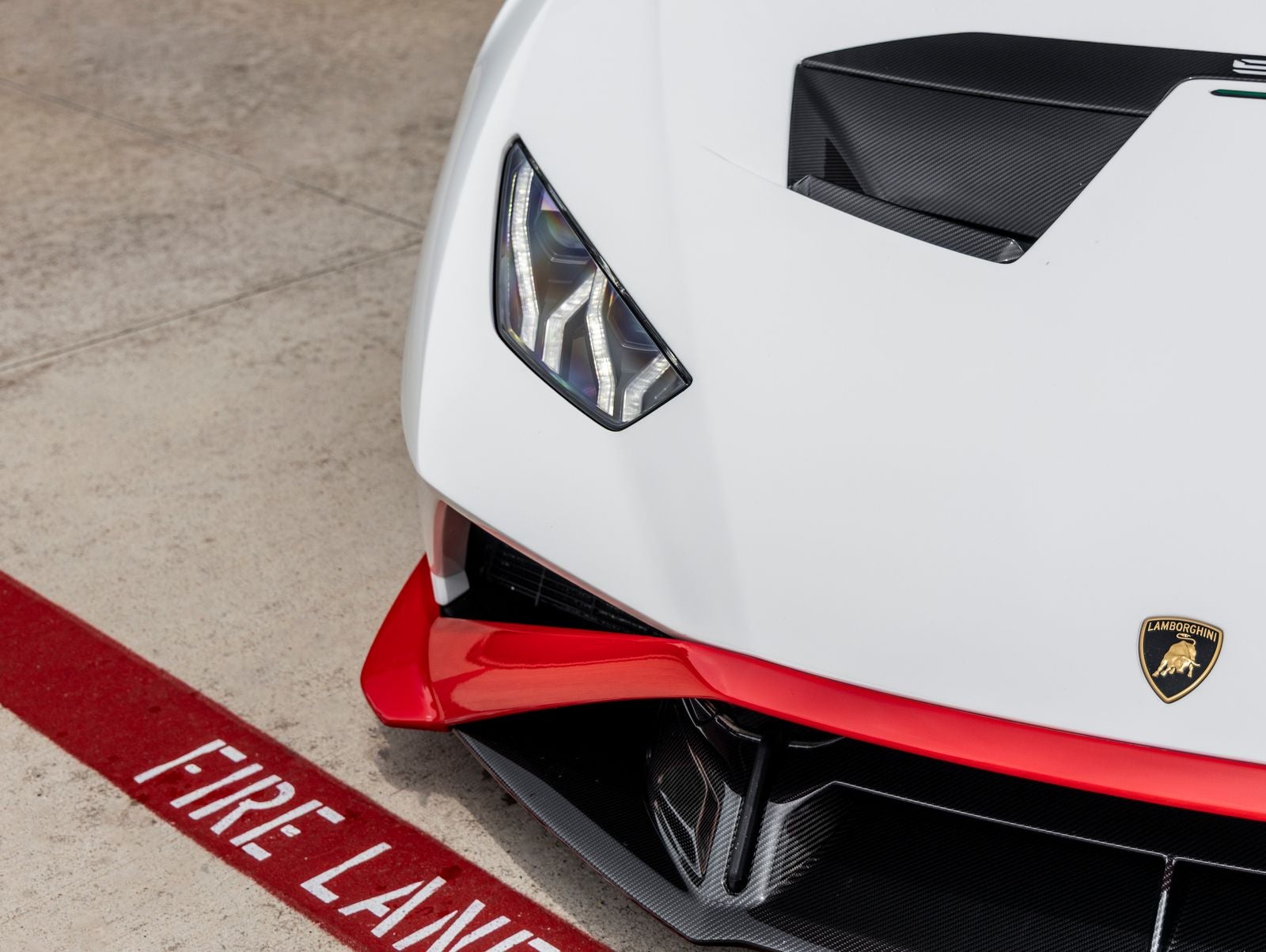 2022 Lamborghini Huracan STO Base
