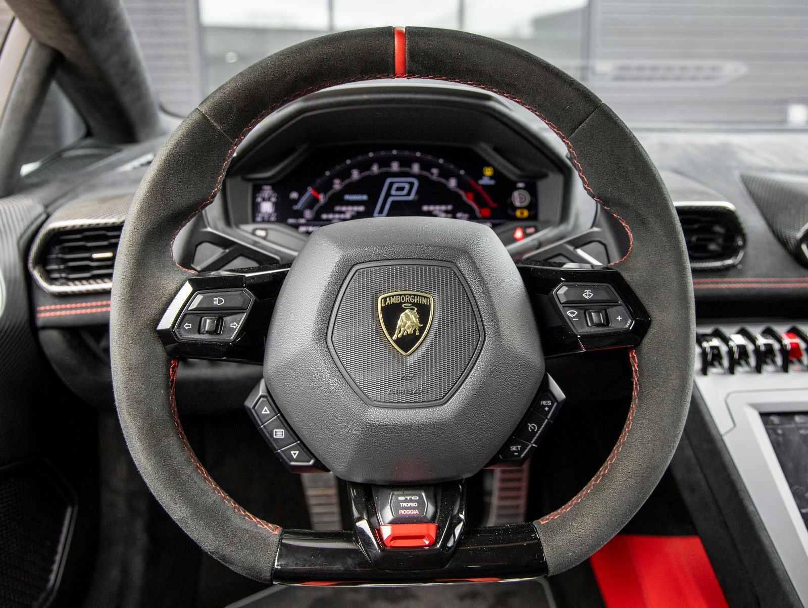 2022 Lamborghini Huracan STO Base