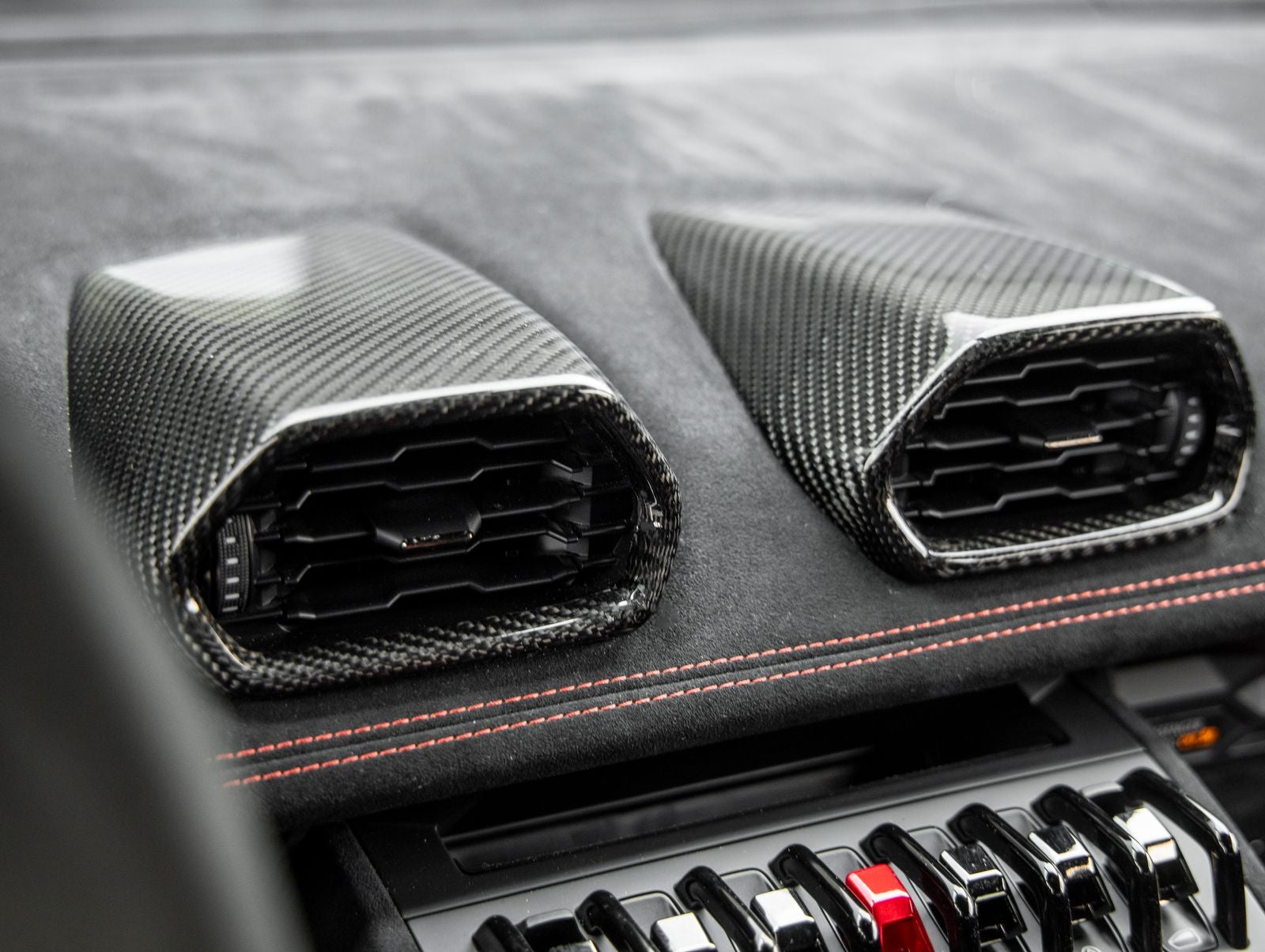 2022 Lamborghini Huracan STO Base