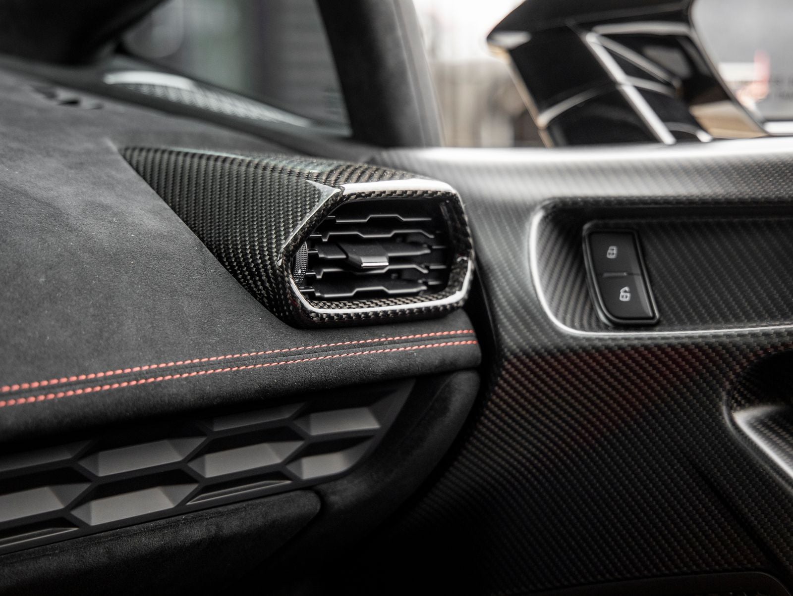 2022 Lamborghini Huracan STO Base