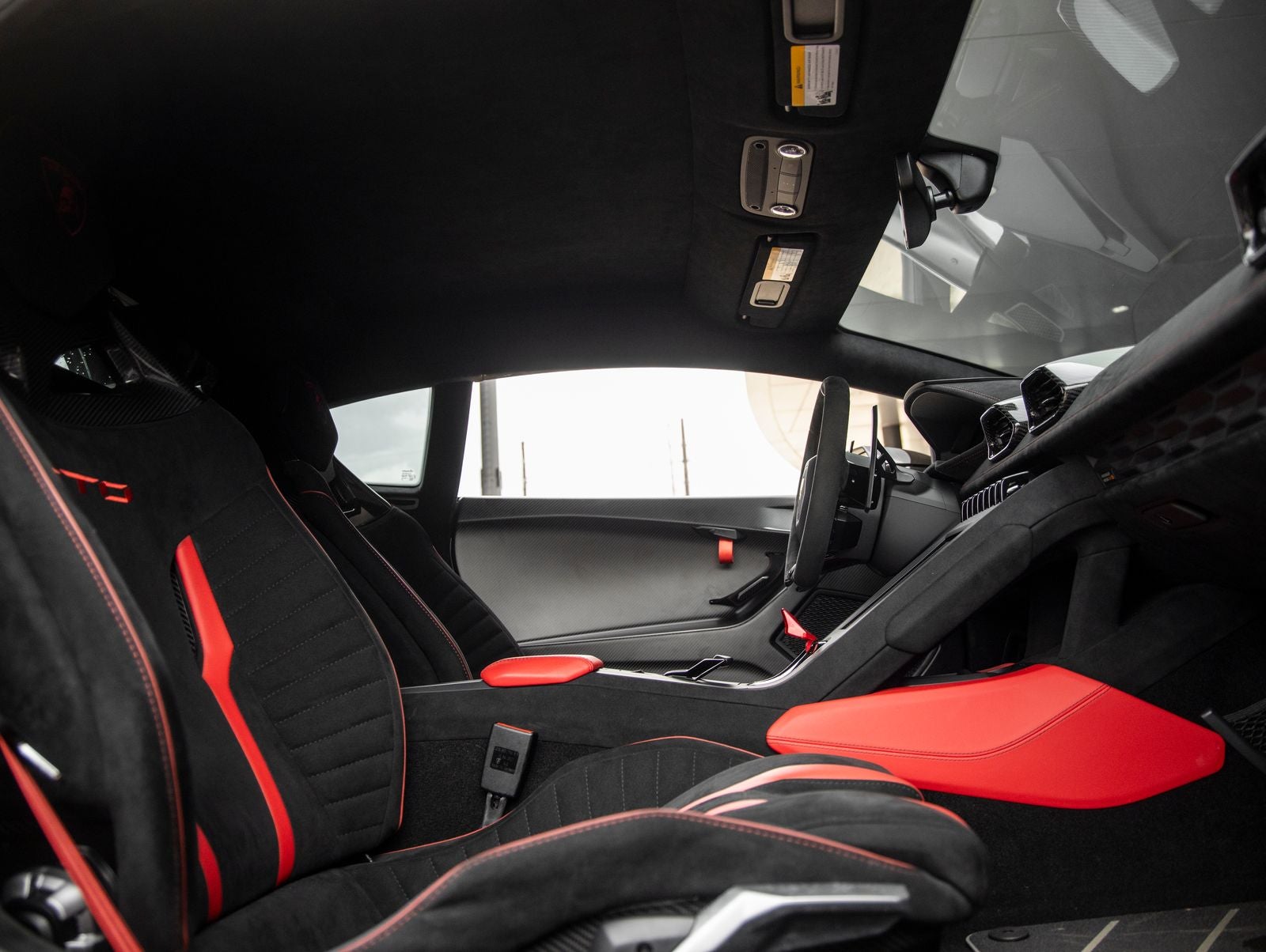 2022 Lamborghini Huracan STO Base