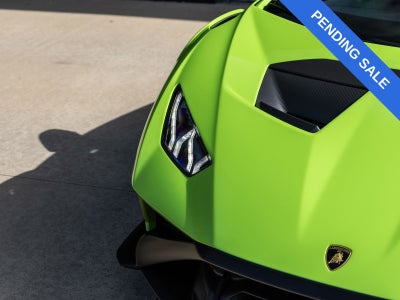 2023 Lamborghini Huracan STO Base