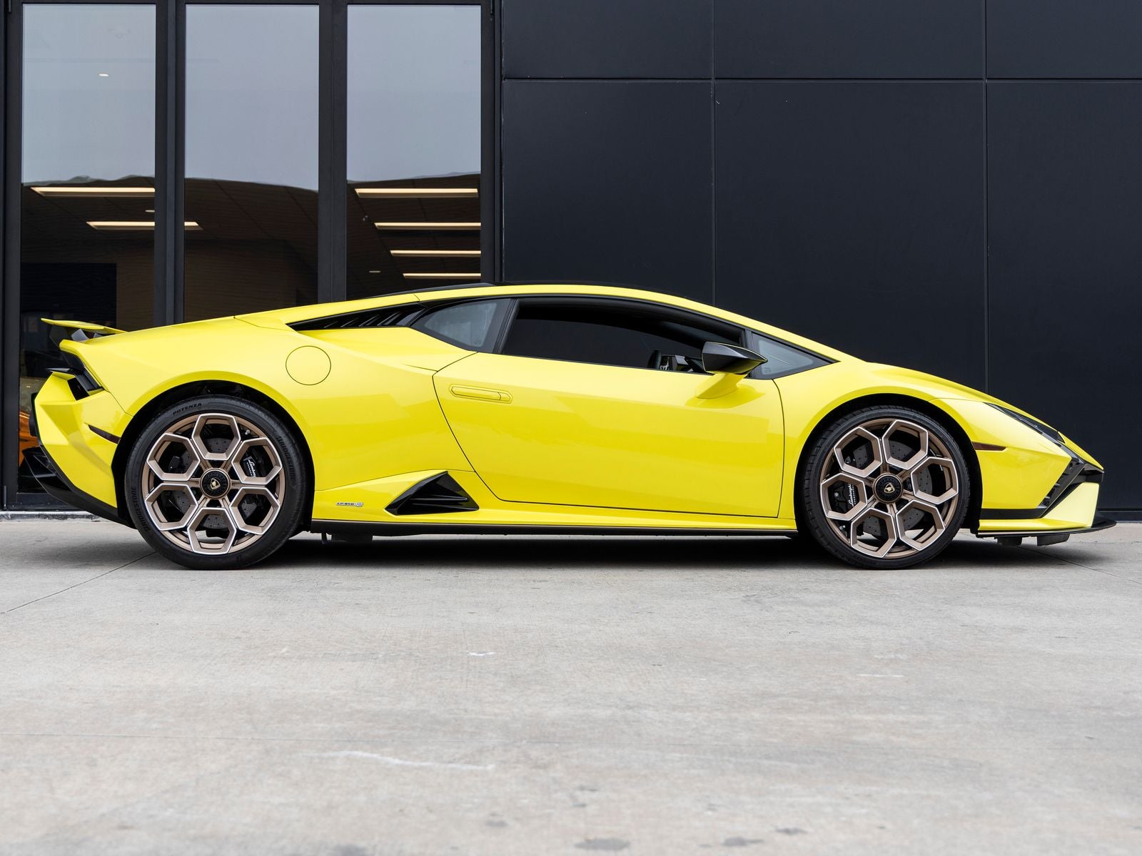 2023 Lamborghini Huracan Tecnica Base