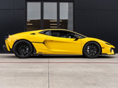 2026 Lamborghini Temerario Base