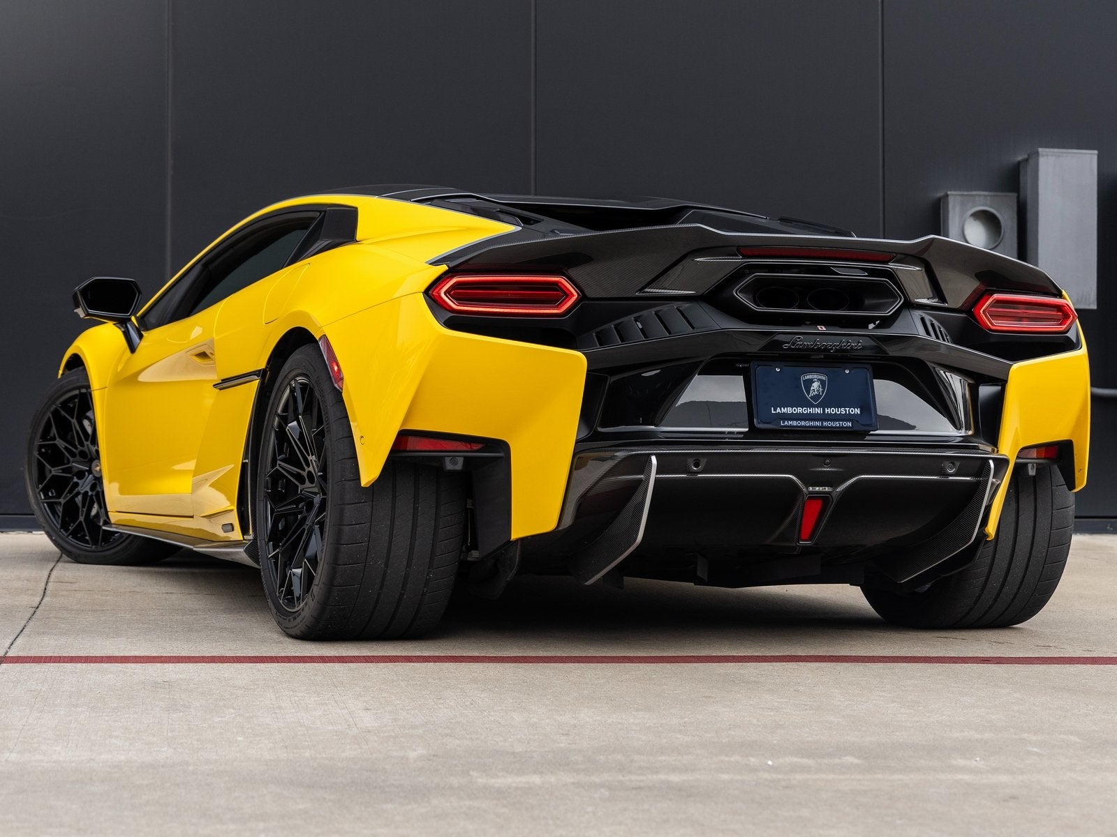 2026 Lamborghini Temerario Base