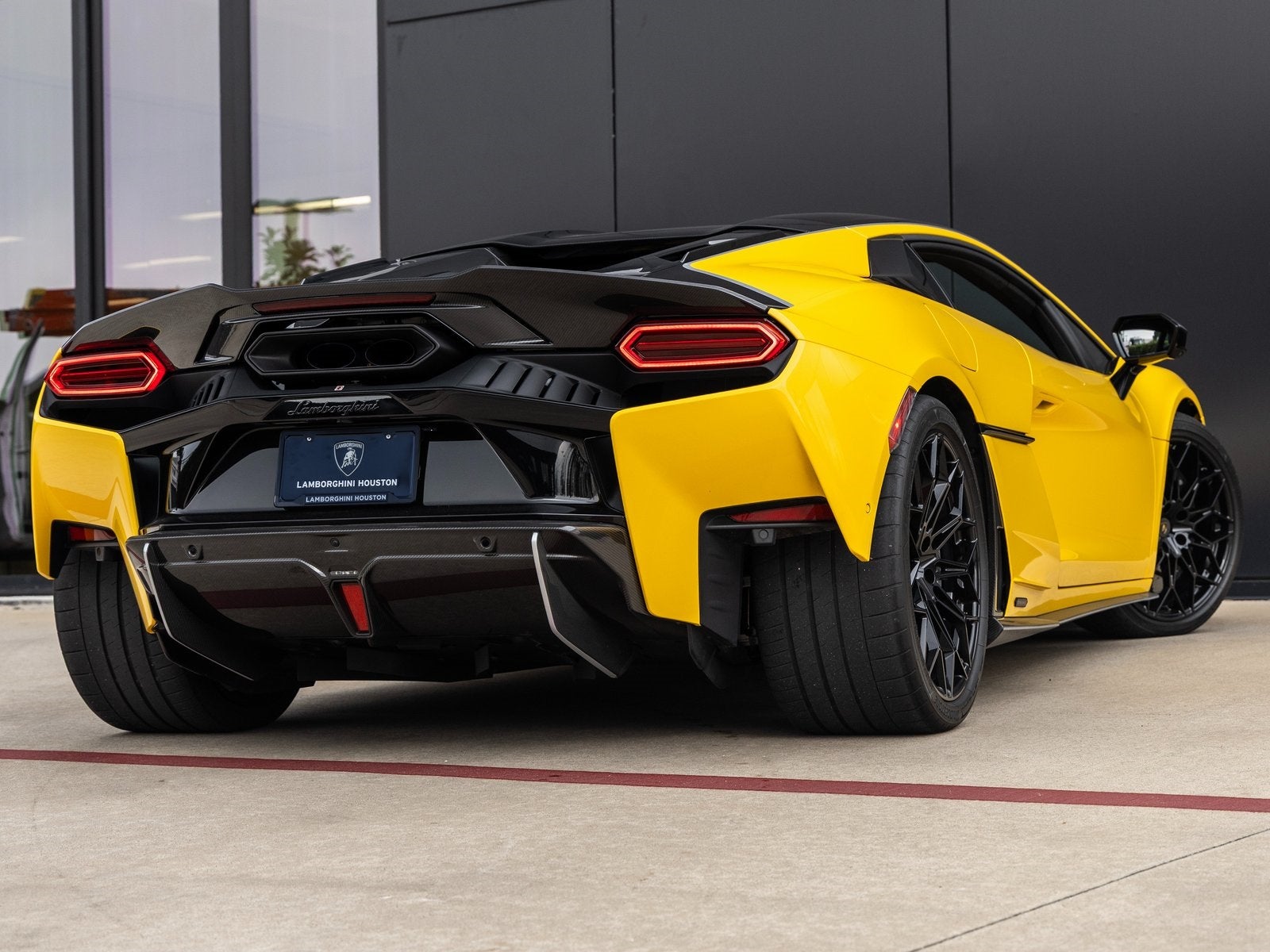 2026 Lamborghini Temerario Base