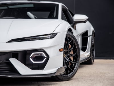 2026 Lamborghini Temerario Base