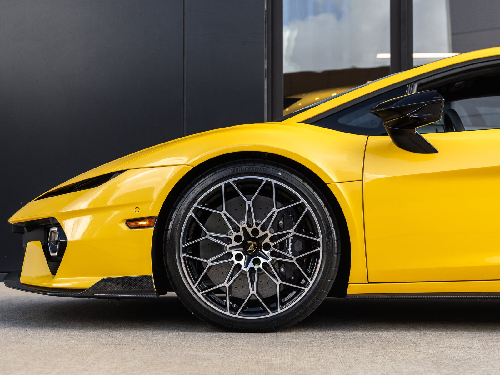 2026 Lamborghini Temerario Base