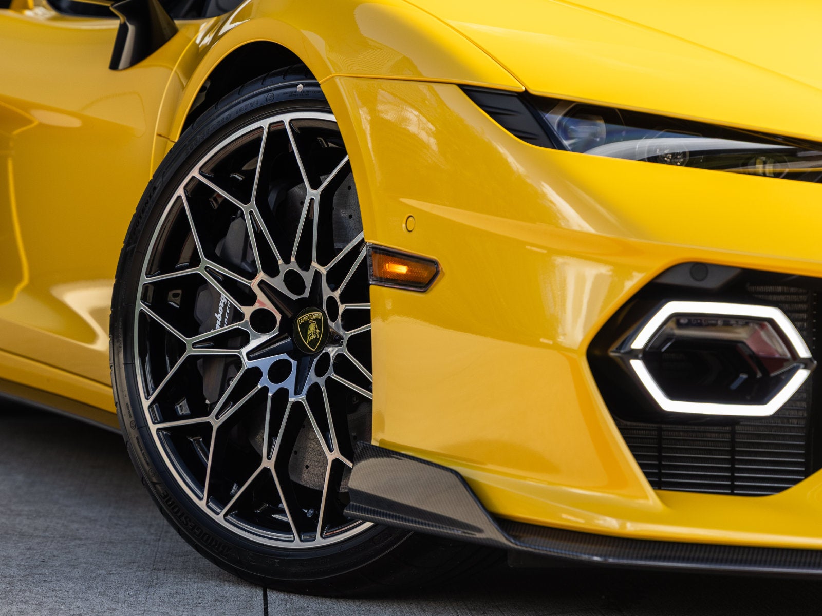 2026 Lamborghini Temerario Base