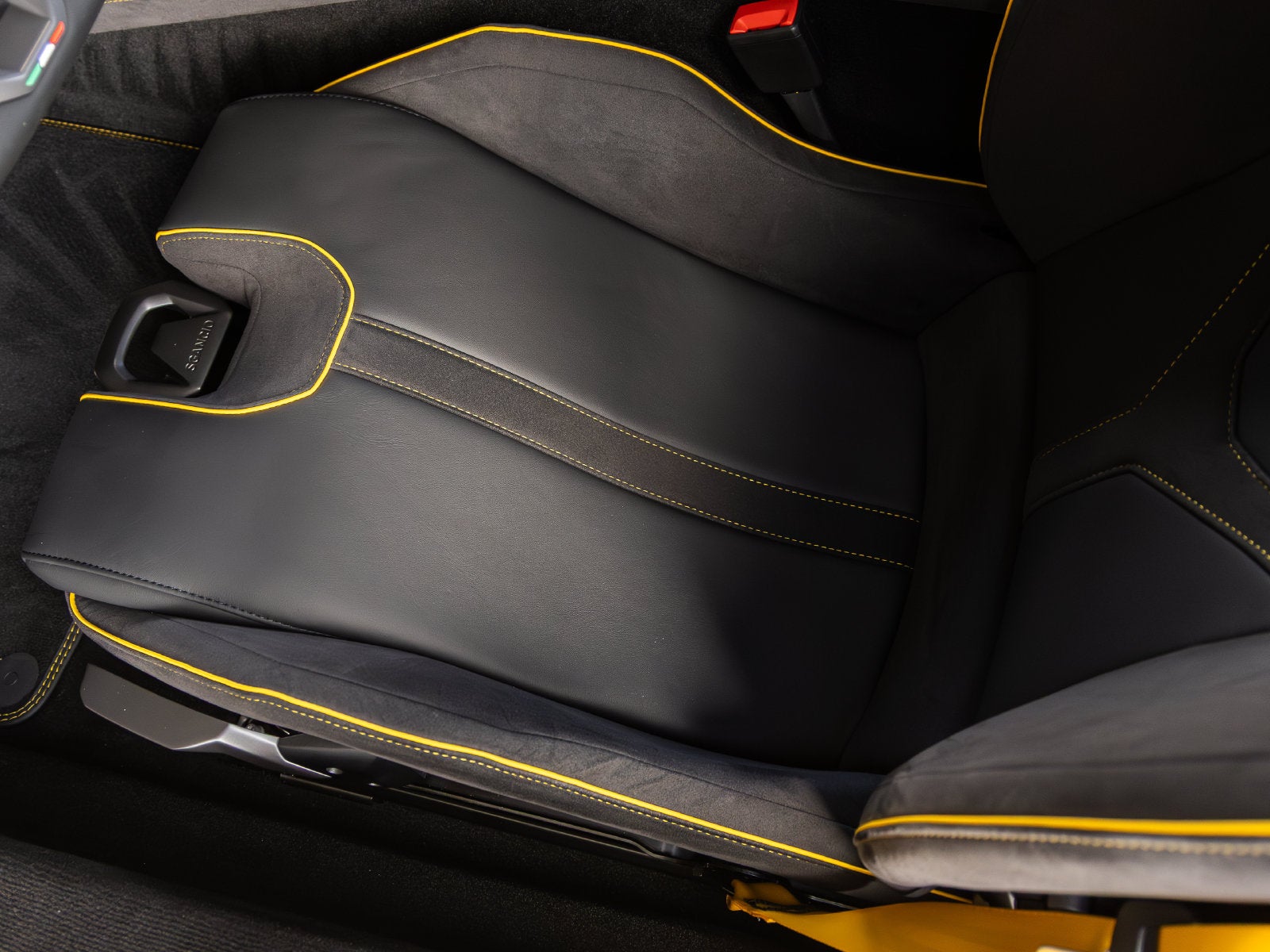2026 Lamborghini Temerario Base