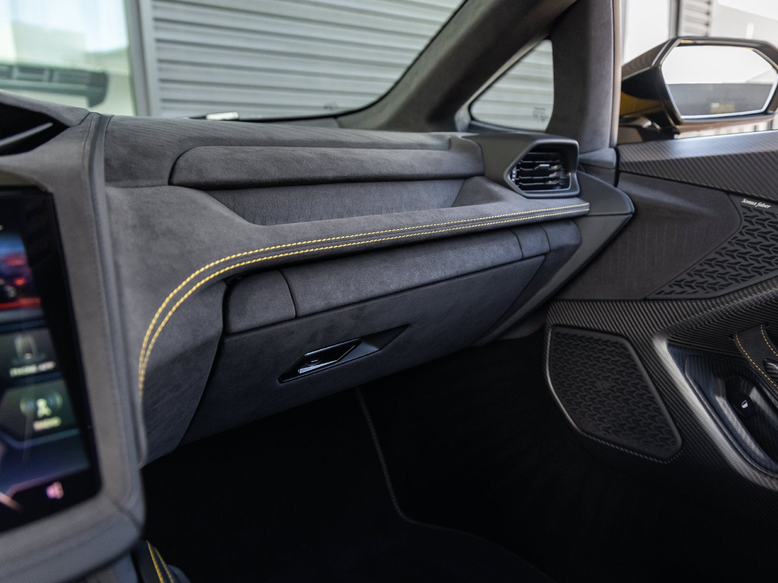 2026 Lamborghini Temerario Base